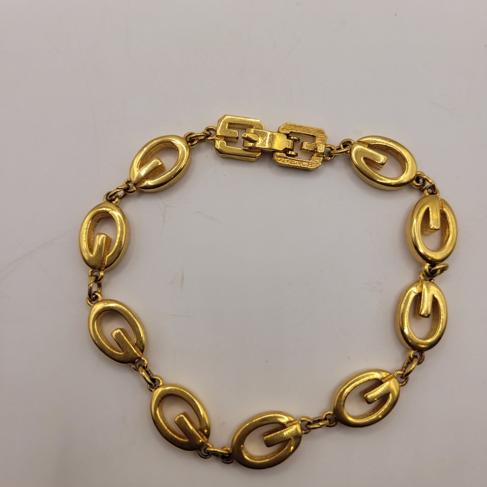 Givenchy Vintage Oval G Link Bracelet